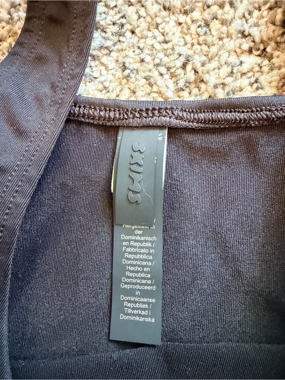 Skims women’s swim top! - Picture 3 of 3